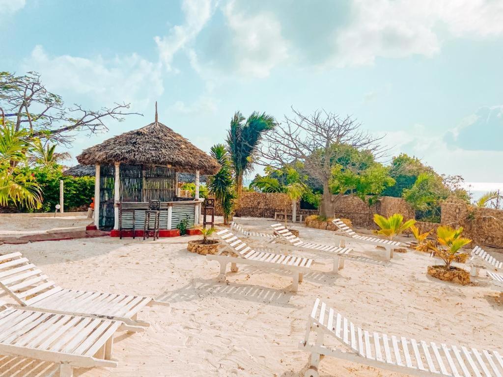 Met Beach Resort マリンディ エクステリア 写真